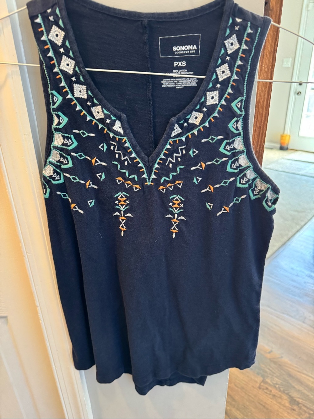 Sonoma Women’s Embroidered tank top